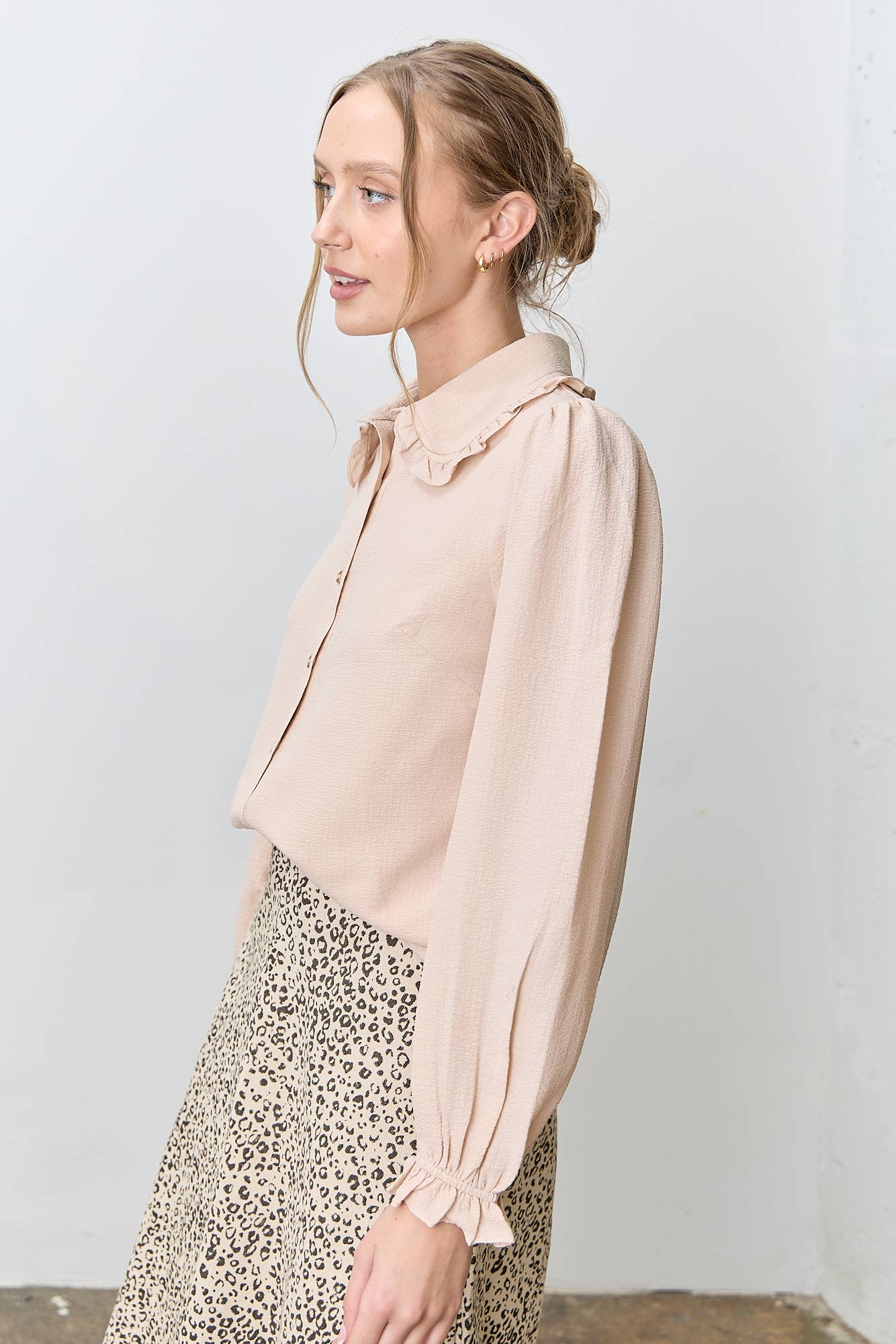 RUFFLED COLLARED LONG SLEEVE SHIRT