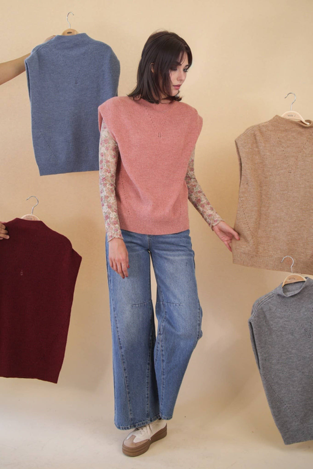 12W3391N-Soft Knit Sweater Vest Top