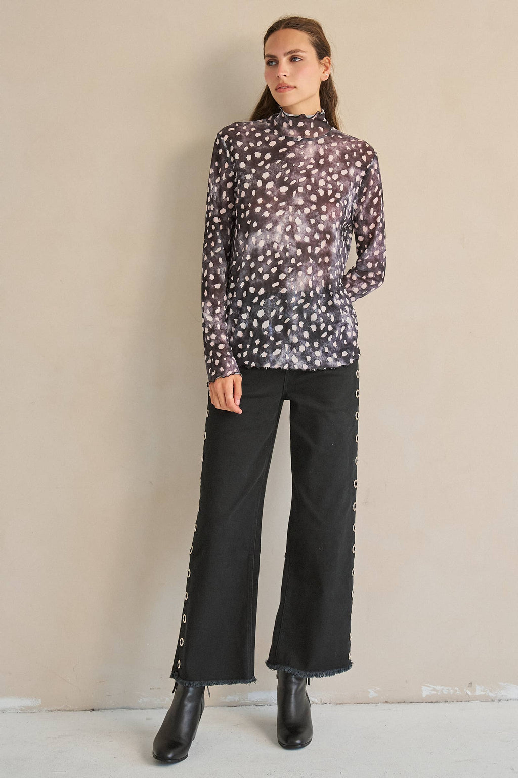 DEER PRINT MESH LONG SLEEVE TOP