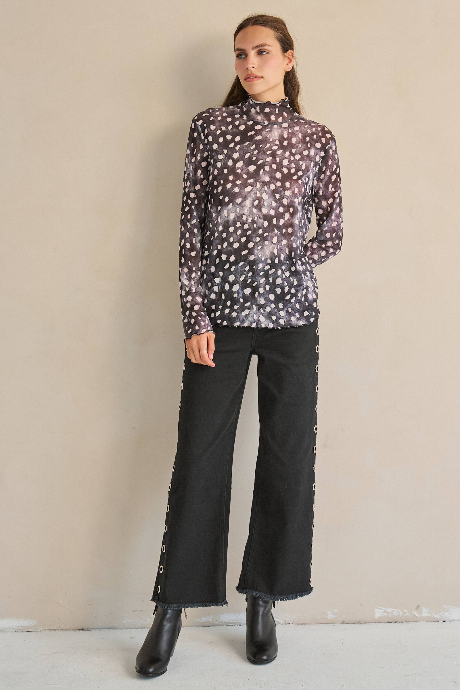 DEER PRINT MESH LONG SLEEVE TOP
