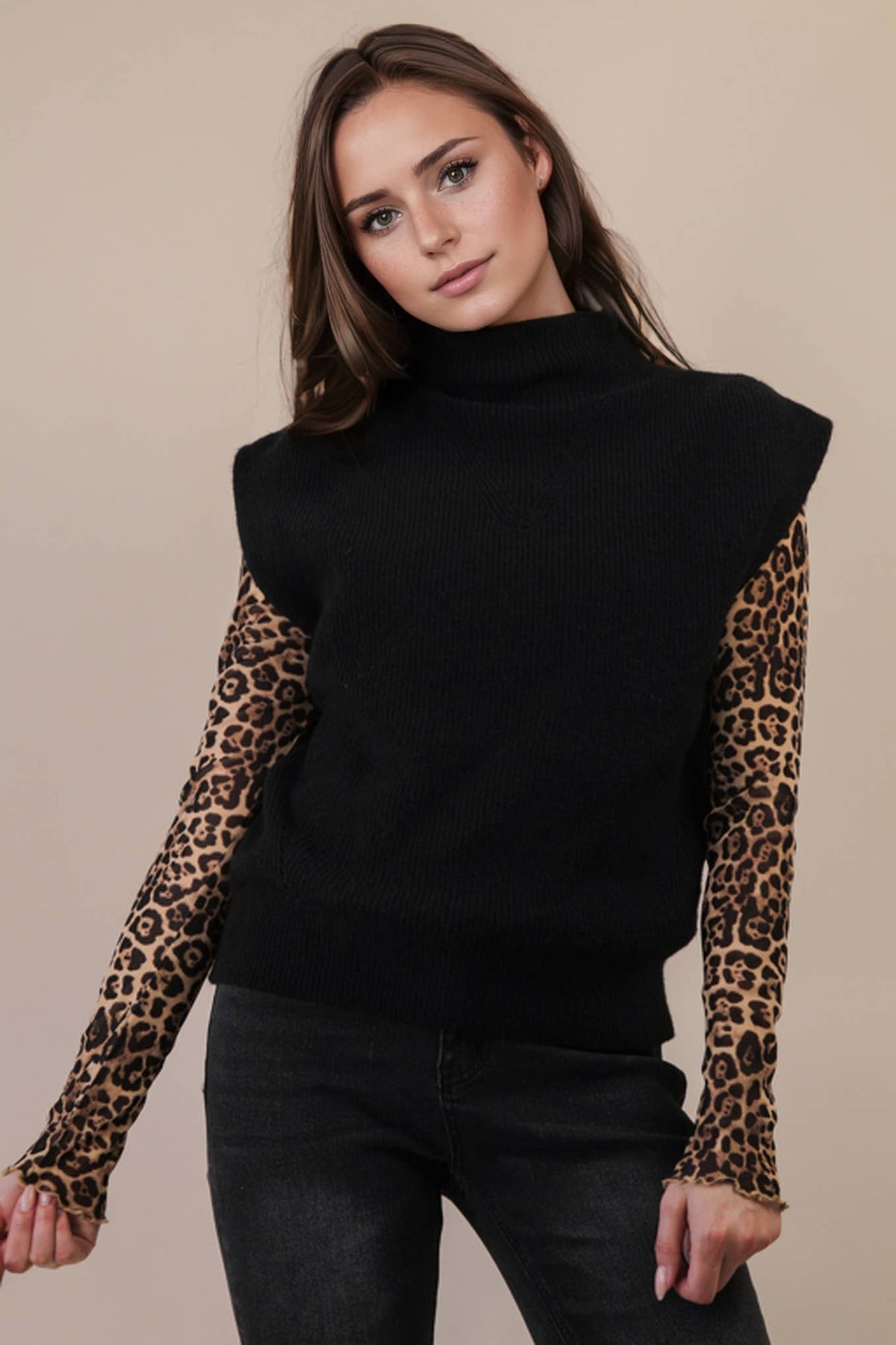 12W3391N-Soft Knit Sweater Vest Top