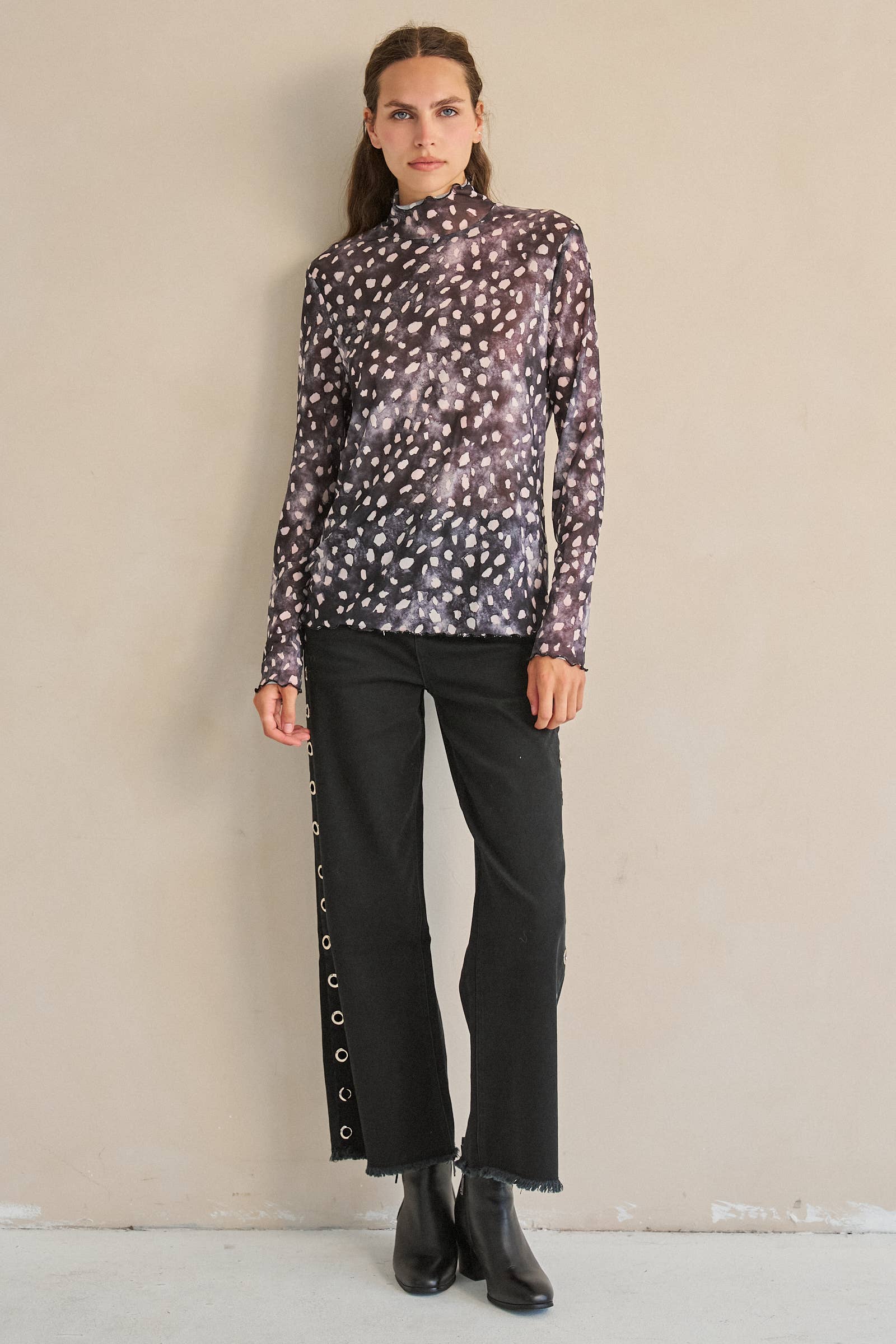 DEER PRINT MESH LONG SLEEVE TOP