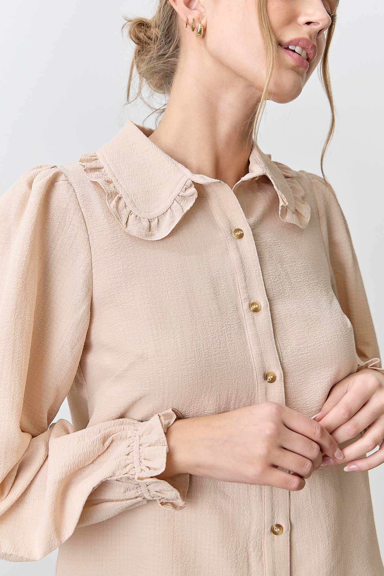 RUFFLED COLLARED LONG SLEEVE SHIRT
