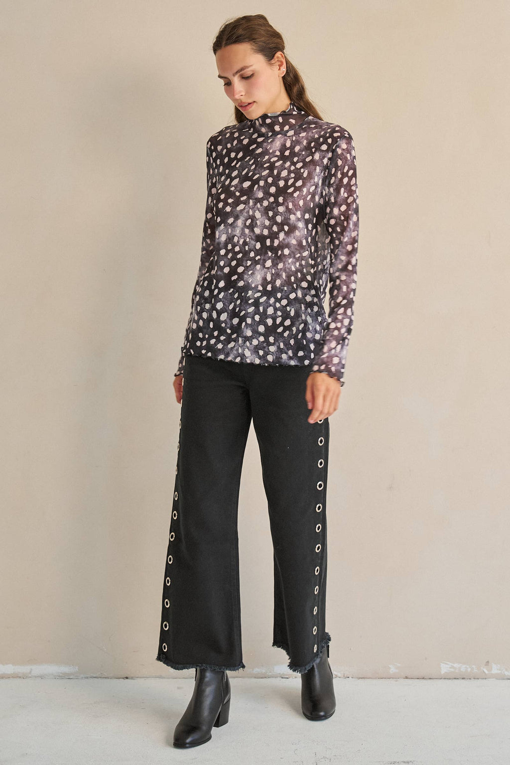 DEER PRINT MESH LONG SLEEVE TOP