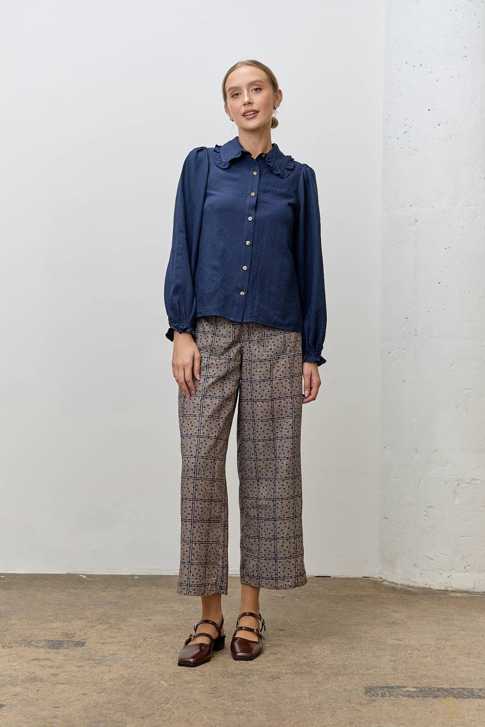 RUFFLED COLLARED LONG SLEEVE SHIRT