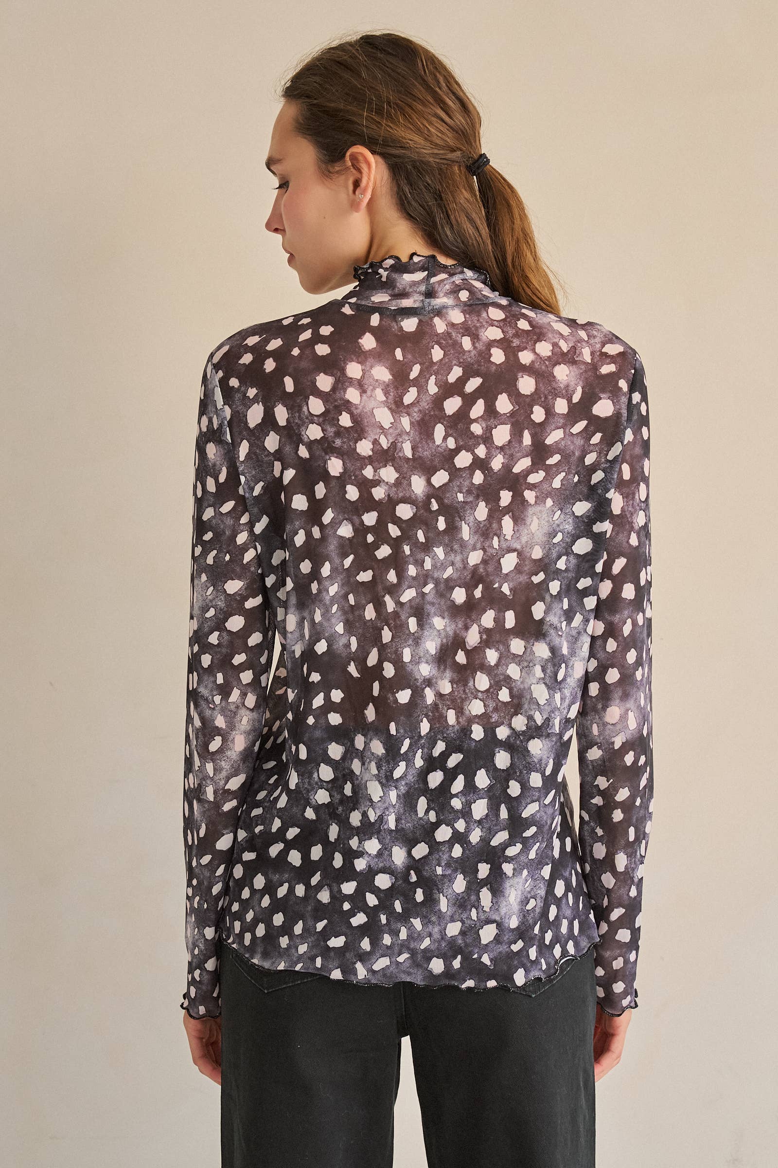 DEER PRINT MESH LONG SLEEVE TOP