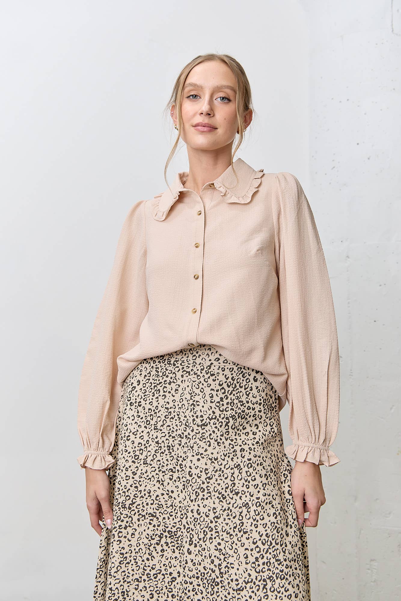 RUFFLED COLLARED LONG SLEEVE SHIRT